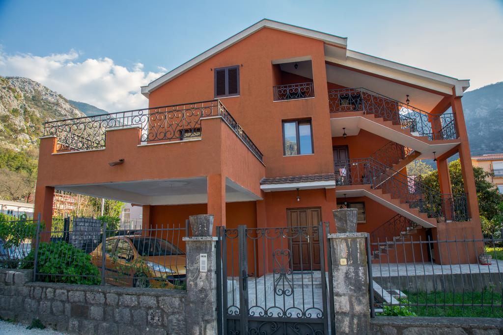 Apartment Atina Κότορ Εξωτερικό φωτογραφία